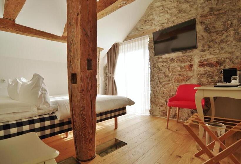 اتاق لوکس, Regent Tallinn