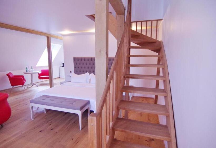 سوئیت جونیور خانوادگی, Regent Tallinn