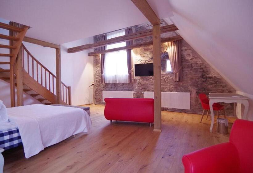 سوئیت جونیور خانوادگی, Regent Tallinn