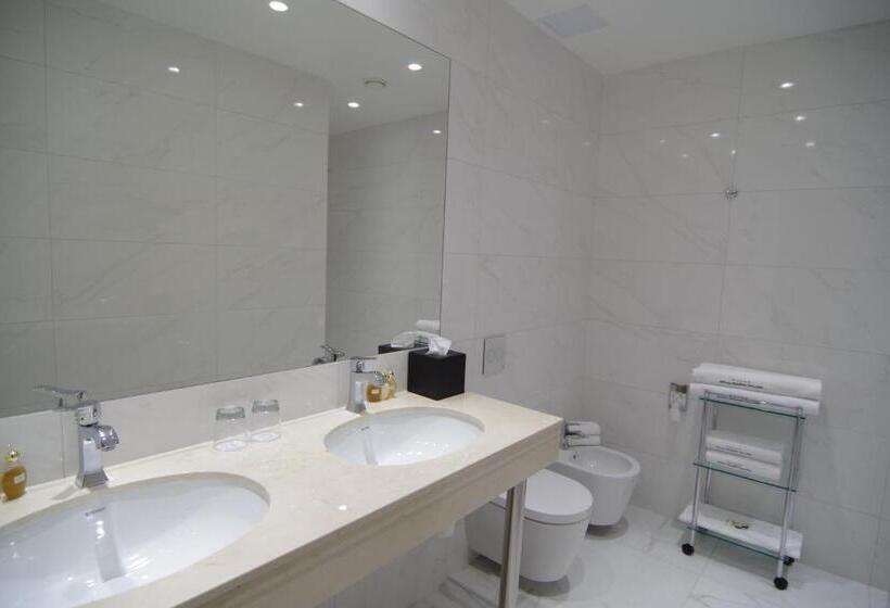 سوییت جونیور, Regent Tallinn