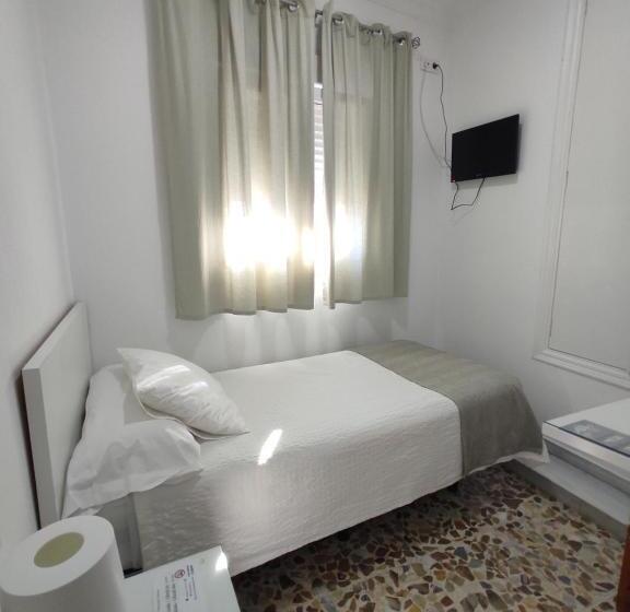 اتاق استاندارد یک نفره, Hostal Mellizo