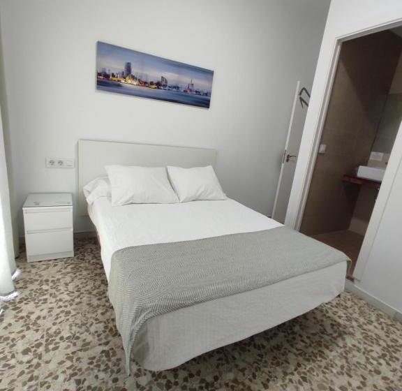 Номер Стандарт с Балконом, Hostal Mellizo