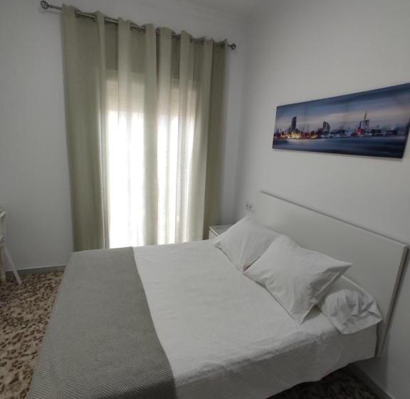 اتاق استاندارد با بالکن, Hostal Mellizo