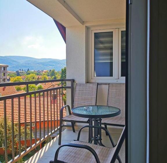 آپارتمان 3 خوابه, Apartman Ananas Banja Luka Centar Bolnica Besplatan Parking