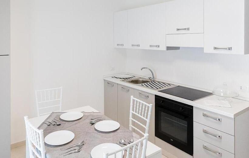 Семейное Студио, L'incanto Di Paestum