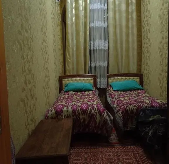 Quarto Estandar Banheiro Compartilhado, Hostel Gulsara
