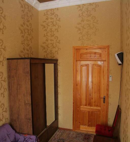 스탠다드 룸 공동 욕실, Hostel Gulsara