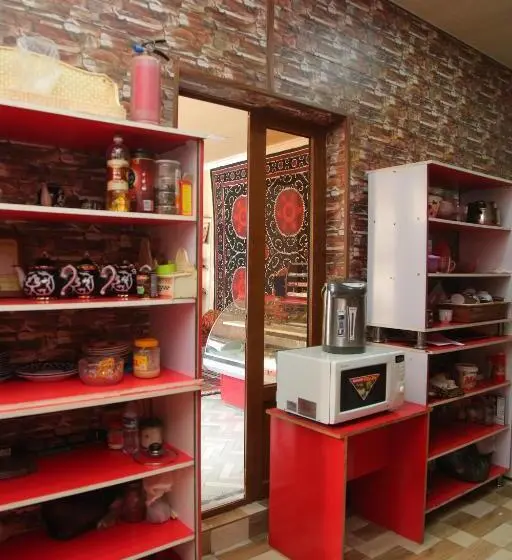 Quarto Triplo Clássico, Hostel Gulsara