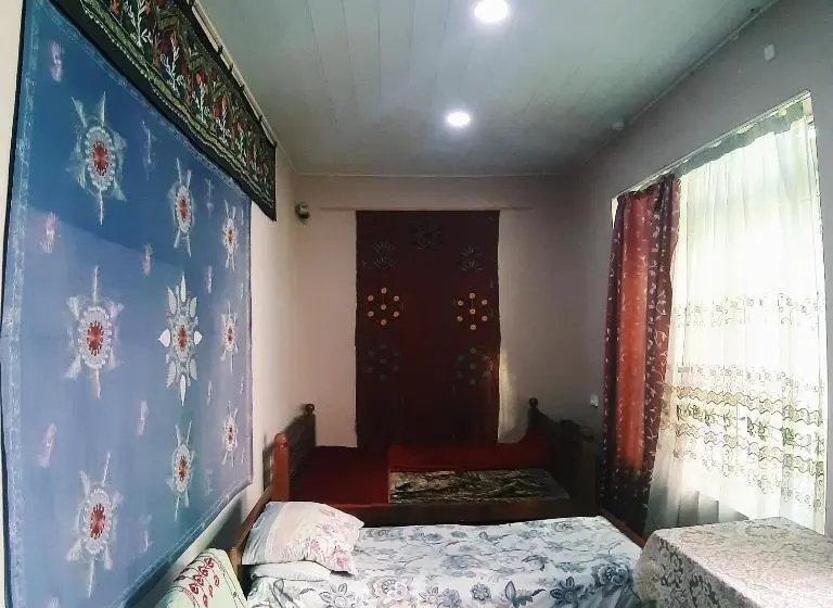 Quarto Triplo Deluxe, Hostel Gulsara