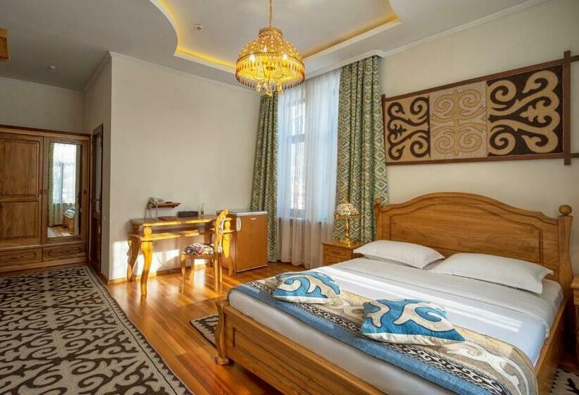 اتاق سوپریور یک تخته, Navat