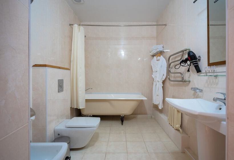 اتاق استاندارد, Navat