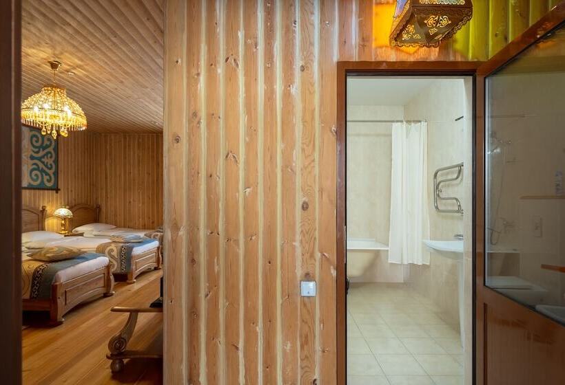 اتاق استاندارد سه نفره, Navat