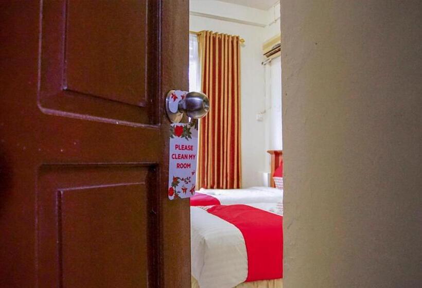 デラックスルーム, Oyo 236 Penginapan Rumah Hijau