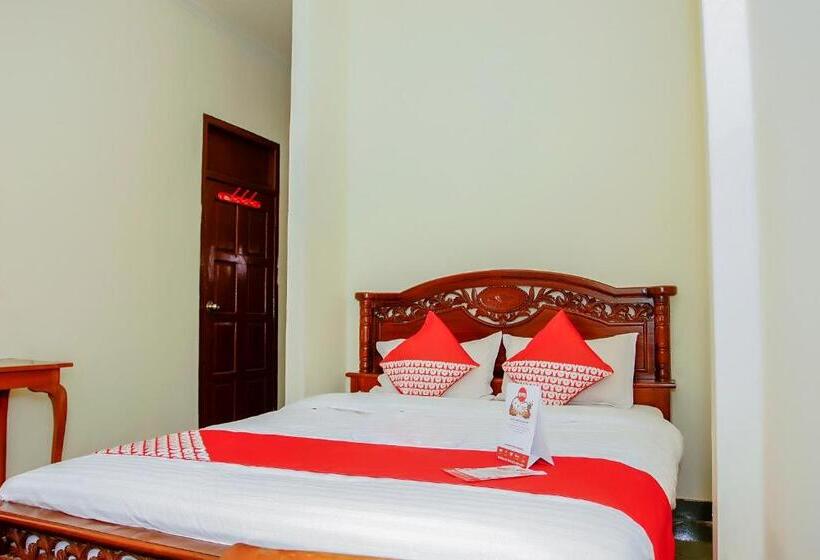 デラックスルーム, Oyo 236 Penginapan Rumah Hijau