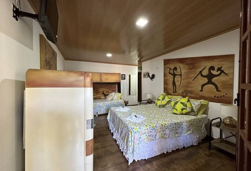 Четырехместный Номер Стандарт, Flor De Limão Hotel Boutique