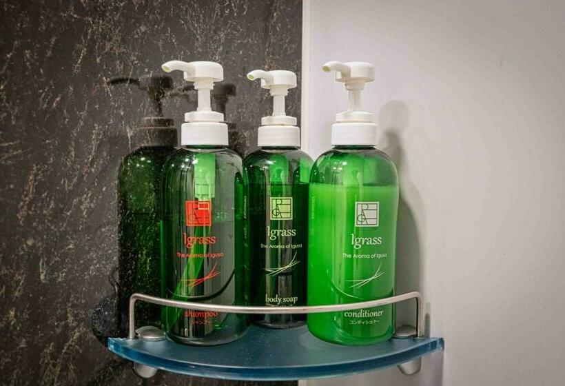 Номер Deluxe, Monday Tokyo Nishikasai