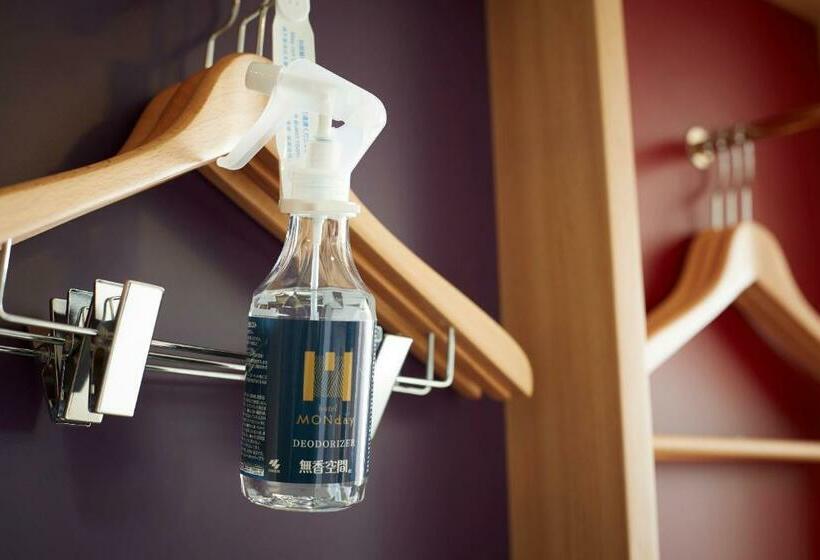 Номер Стандарт, Monday Tokyo Nishikasai