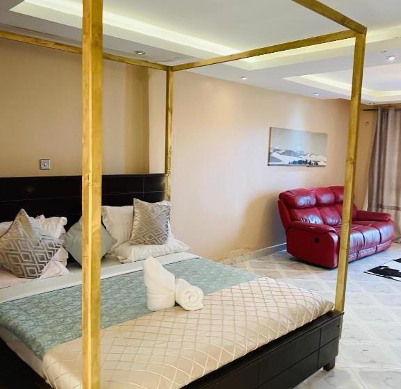 استودیوی لوکس, Trendy Apartments