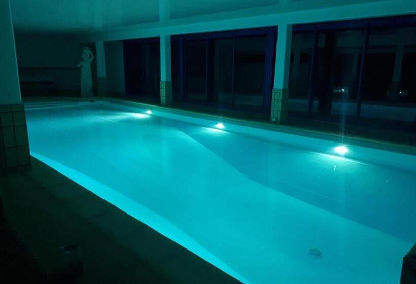 Номер Superior Кровать Кинг, Le Manoir De La Mantille