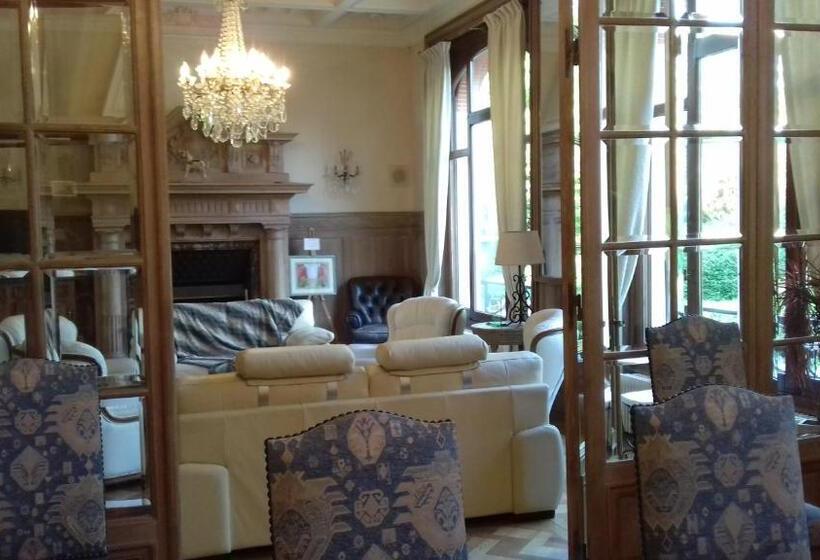 Номер Superior Кровать Кинг, Le Manoir De La Mantille