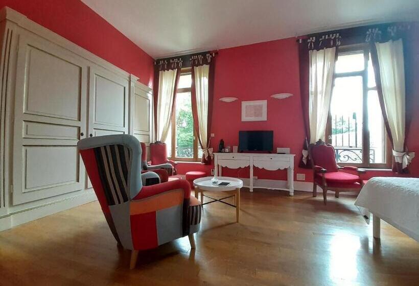 Люкс Кровать Кинг, Le Manoir De La Mantille