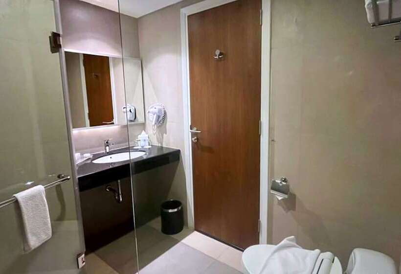 חדר דלוקס, Avenzel Hotel & Convention Cibubur