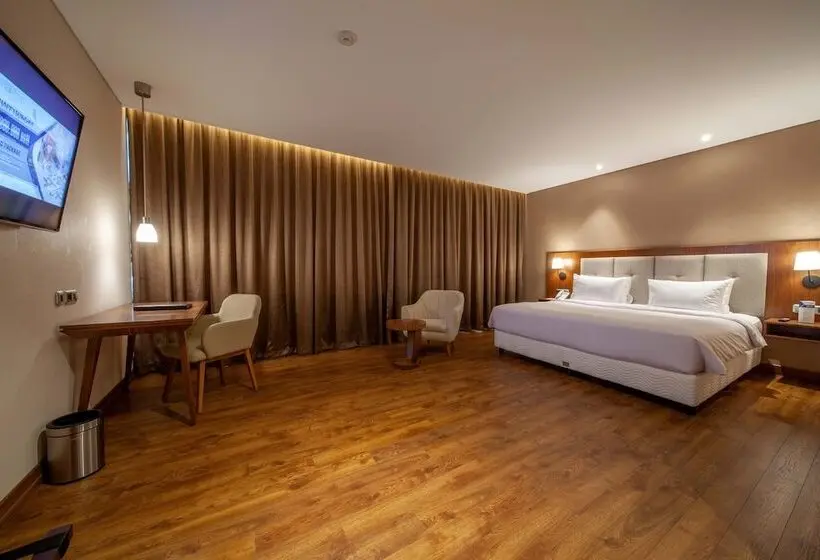 Habitació Deluxe, Avenzel Hotel & Convention Cibubur