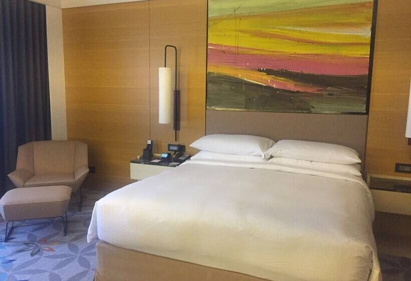 Quarto Executivo, Doubletree By Hilton Ahmedabad