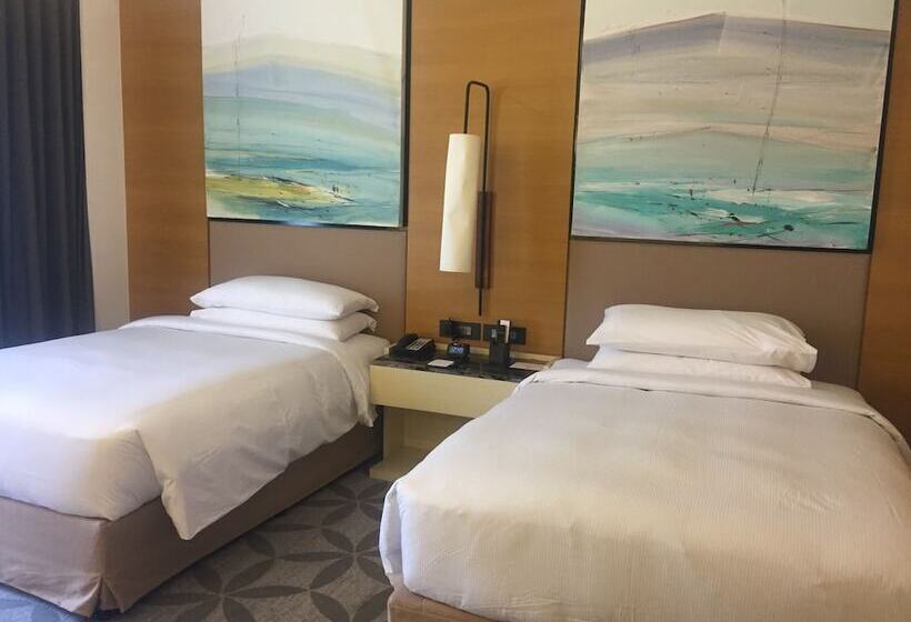 이그제큐티브 룸, Doubletree By Hilton Ahmedabad