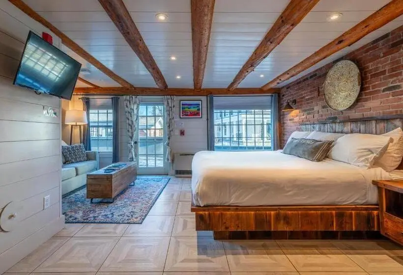 キングサイズベッドのデラックスルーム, The Barnstead Inn
