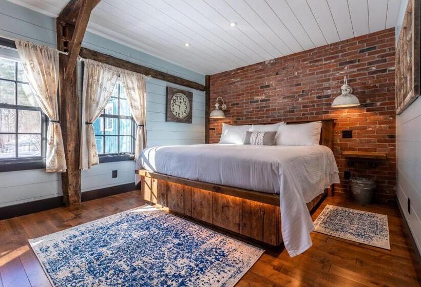 غرفة ديلوكس سرير كينج, The Barnstead Inn