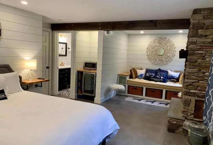 デラックススイート, The Barnstead Inn