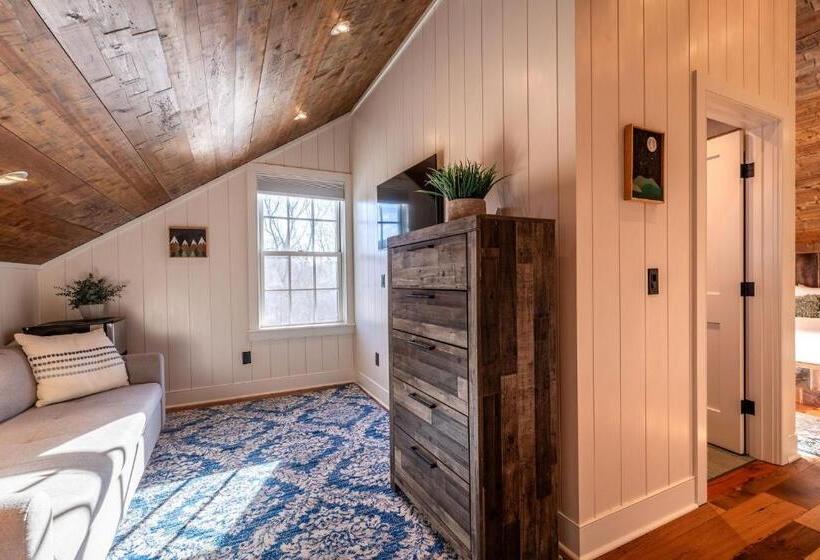 غرفة سوبيريور سرير كينج, The Barnstead Inn