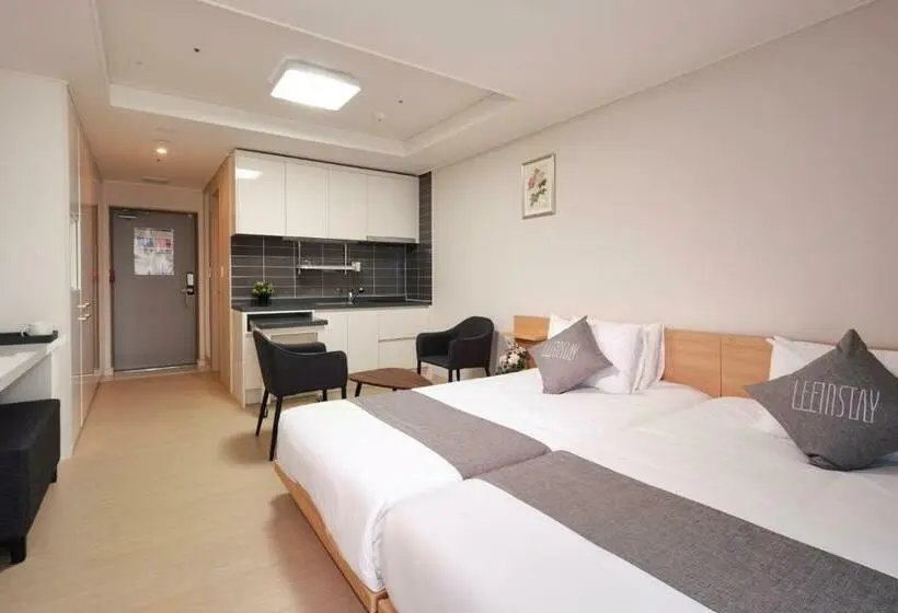 デラックスルーム, Geoje Leein Stay