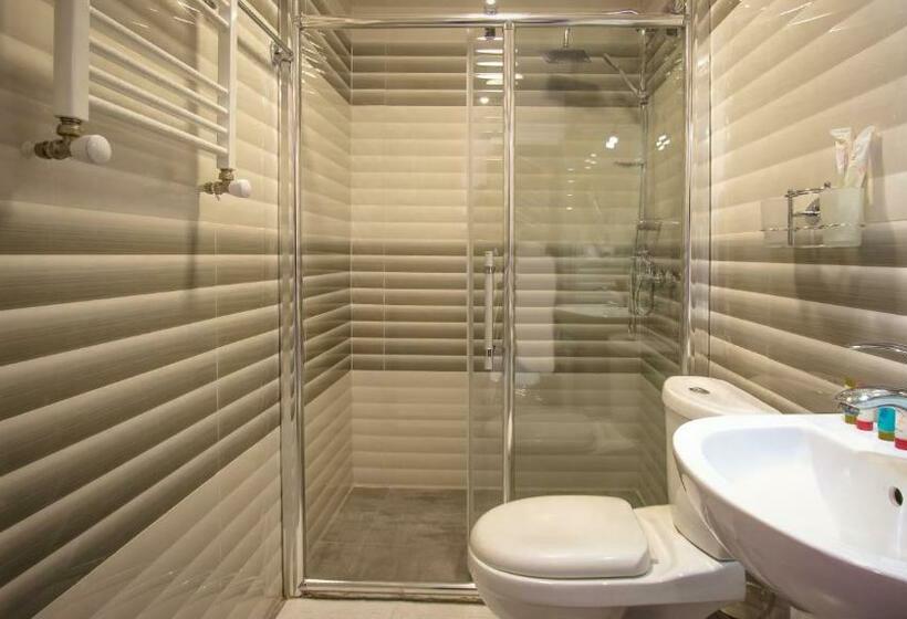 اتاق استاندارد با بالکن, Wine Symphony Boutique