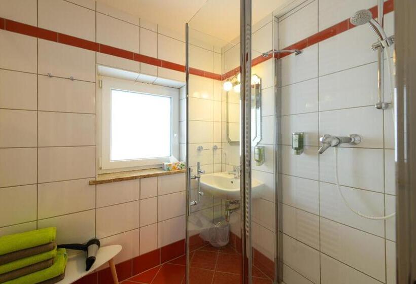 סוויטה, Landhotel Anna