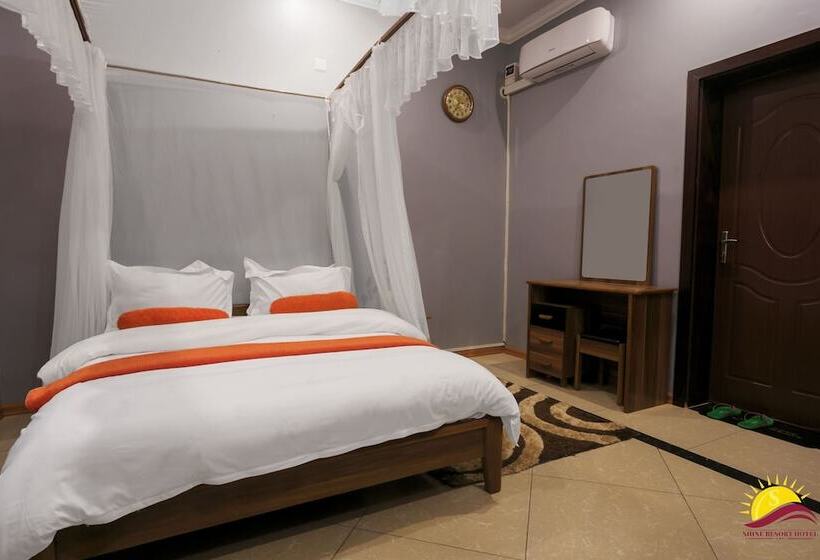 اتاق اجرایی, Shine Country Resort Hotel   Hostel