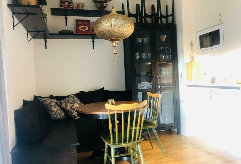 침실 1개 풀장 전망 아파트, Annex Artilleri