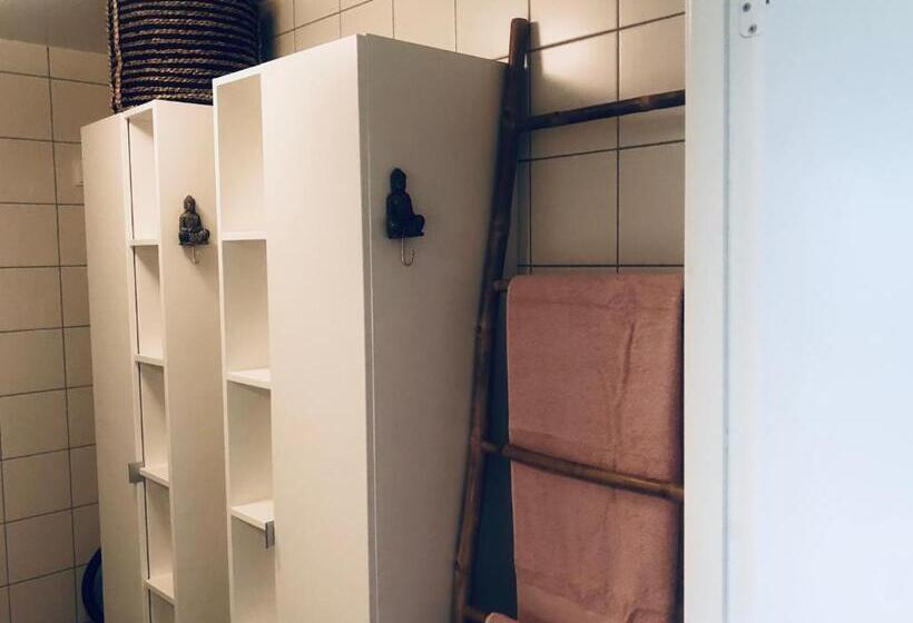 침실 1개 풀장 전망 아파트, Annex Artilleri