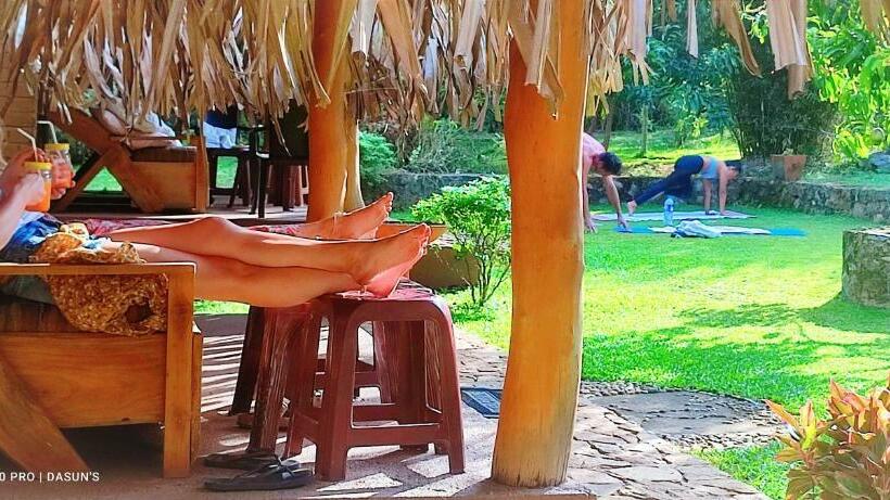 Номер Стандарт Вид на Сад, Hasthi Safari Cottage