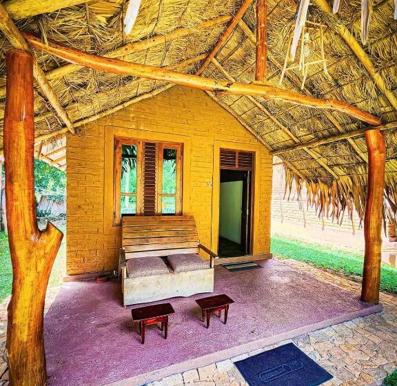 Номер Стандарт Вид на Сад, Hasthi Safari Cottage