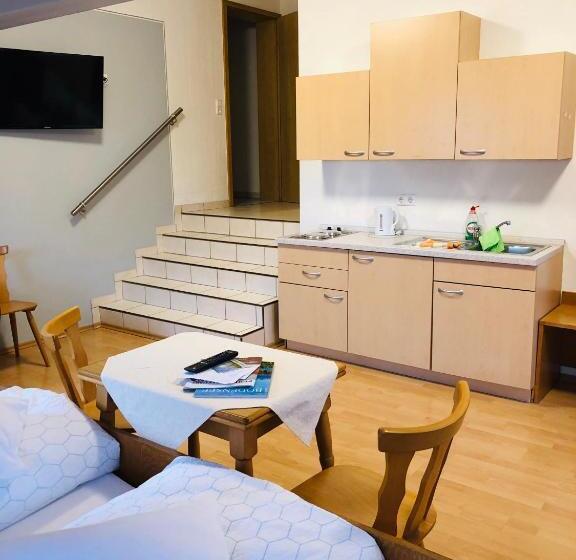 四人标准间, Landhaus Monika