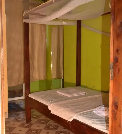 اتاق استاندارد یک تخته با بالکن, Viriko Boarding House