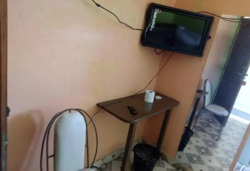 اتاق خانوادگی, Viriko Boarding House