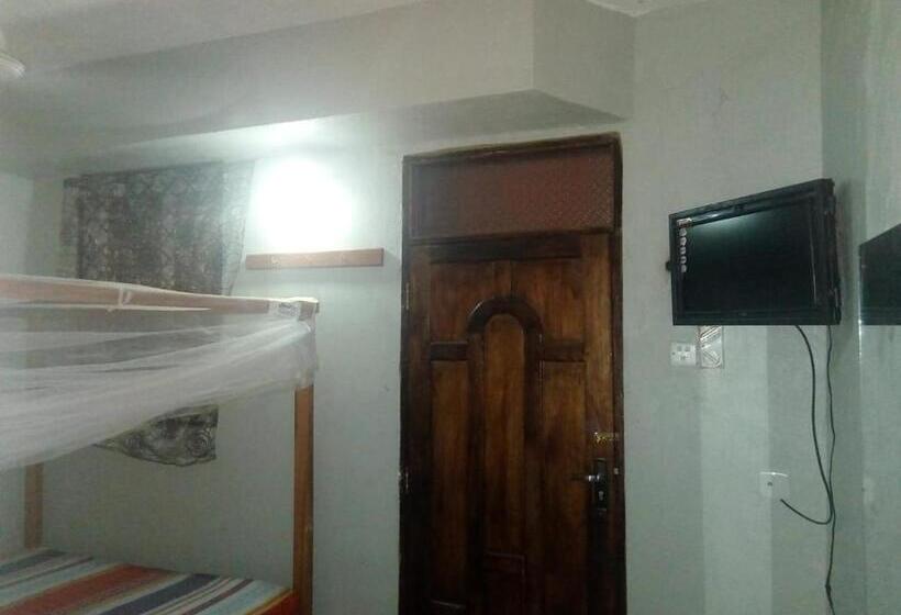 اتاق استاندارد, Viriko Boarding House