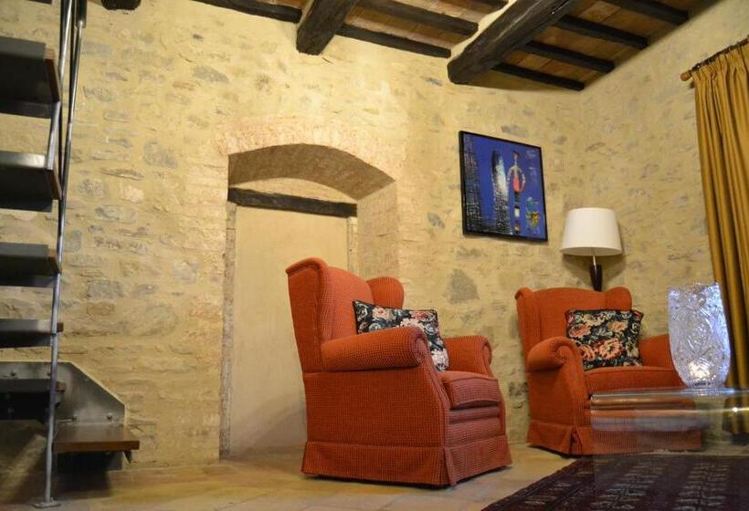 סוויטה עם ג'קוזי, Gh Borgo Pulciano Agriturismo