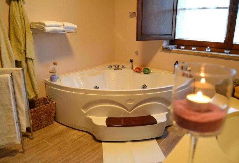 סוויטה עם ג'קוזי, Gh Borgo Pulciano Agriturismo