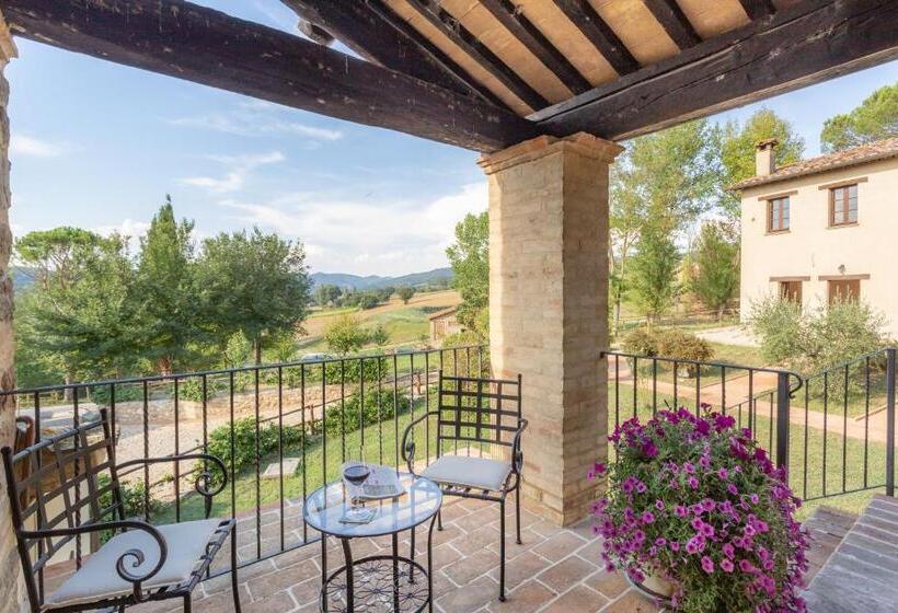 자쿠지 스위트, Gh Borgo Pulciano Agriturismo