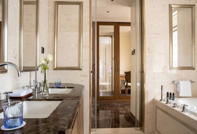 Апартаменты Deluxe 3 Спальни, Jumeirah Living Guangzhou