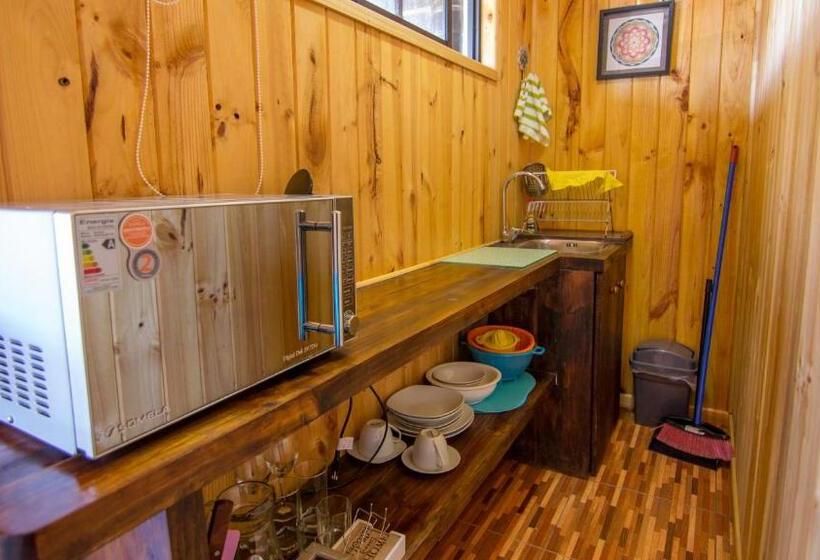 １階の１ベッドルームアパートメント, Eluney Pichilemu